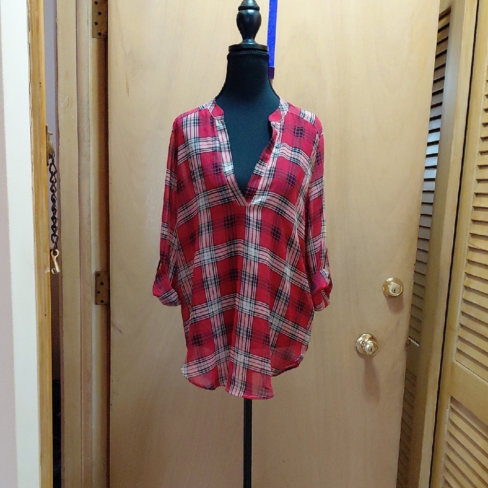 Lush Red Plaid Split-Neck Tunic Top